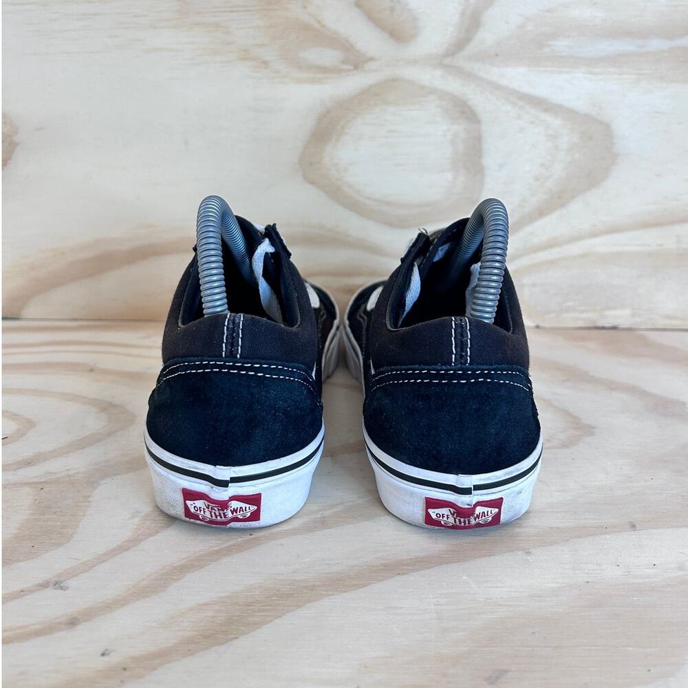 Vans Women's Black Old Skool Low-Top Sneakers - Picture 6 of 9